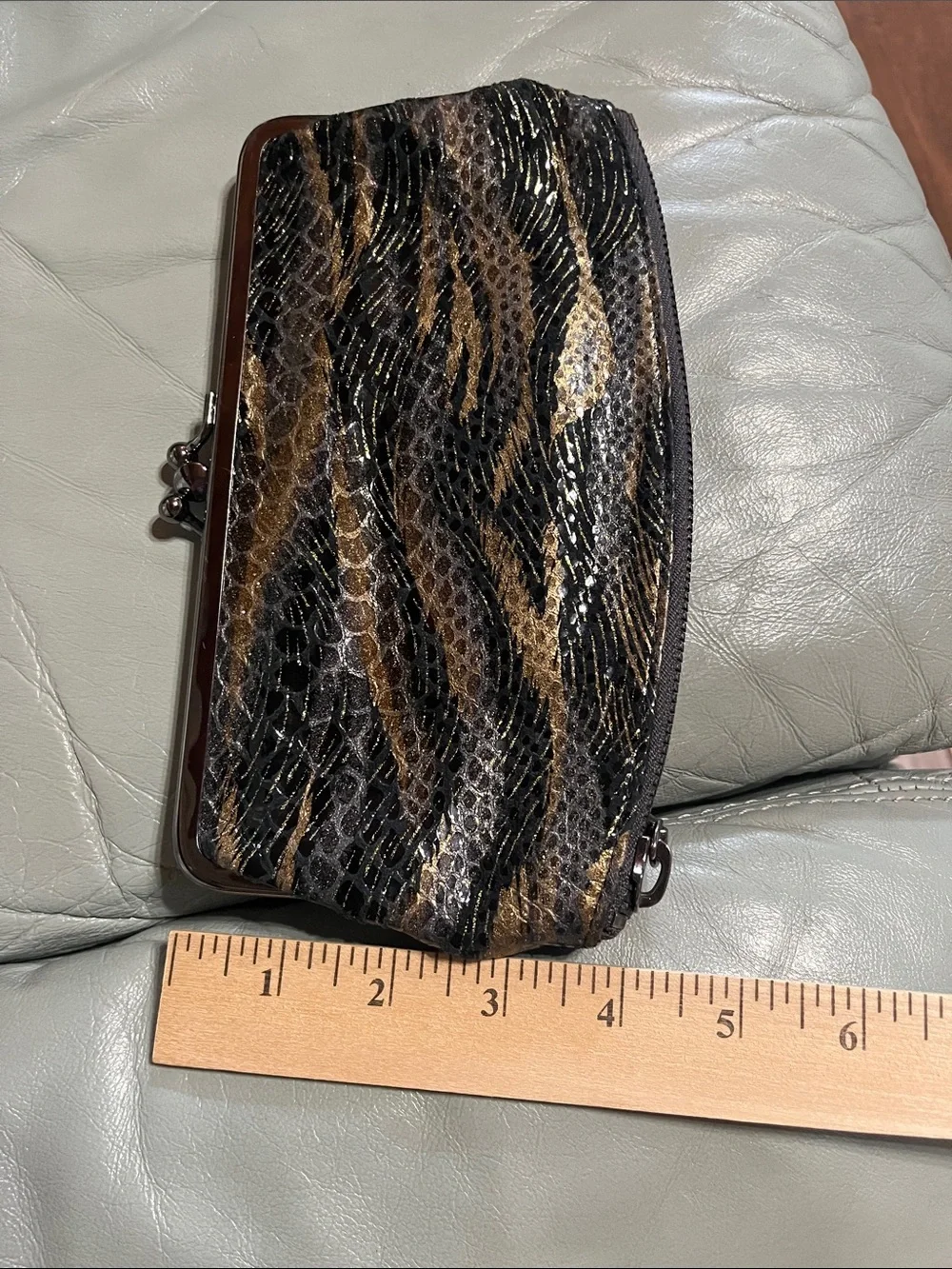 Vintage Animal Print Kiss-Lock Clutch - Black & Brown